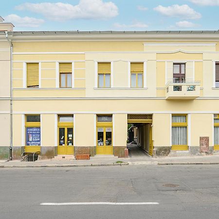 Central Park Apartments Oradea Exterior foto
